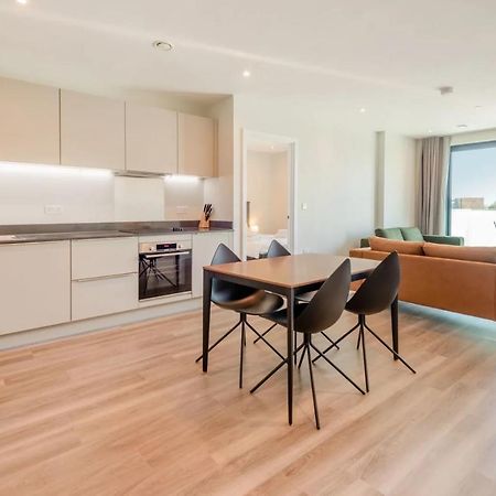 Modern Apartments In Brentford 2 Minutes Walk From Kew Bridge Zewnętrze zdjęcie