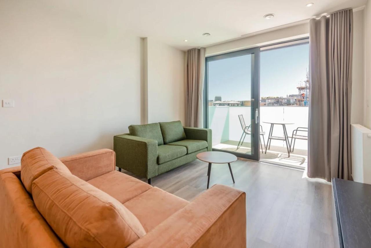 Modern Apartments In Brentford 2 Minutes Walk From Kew Bridge Zewnętrze zdjęcie