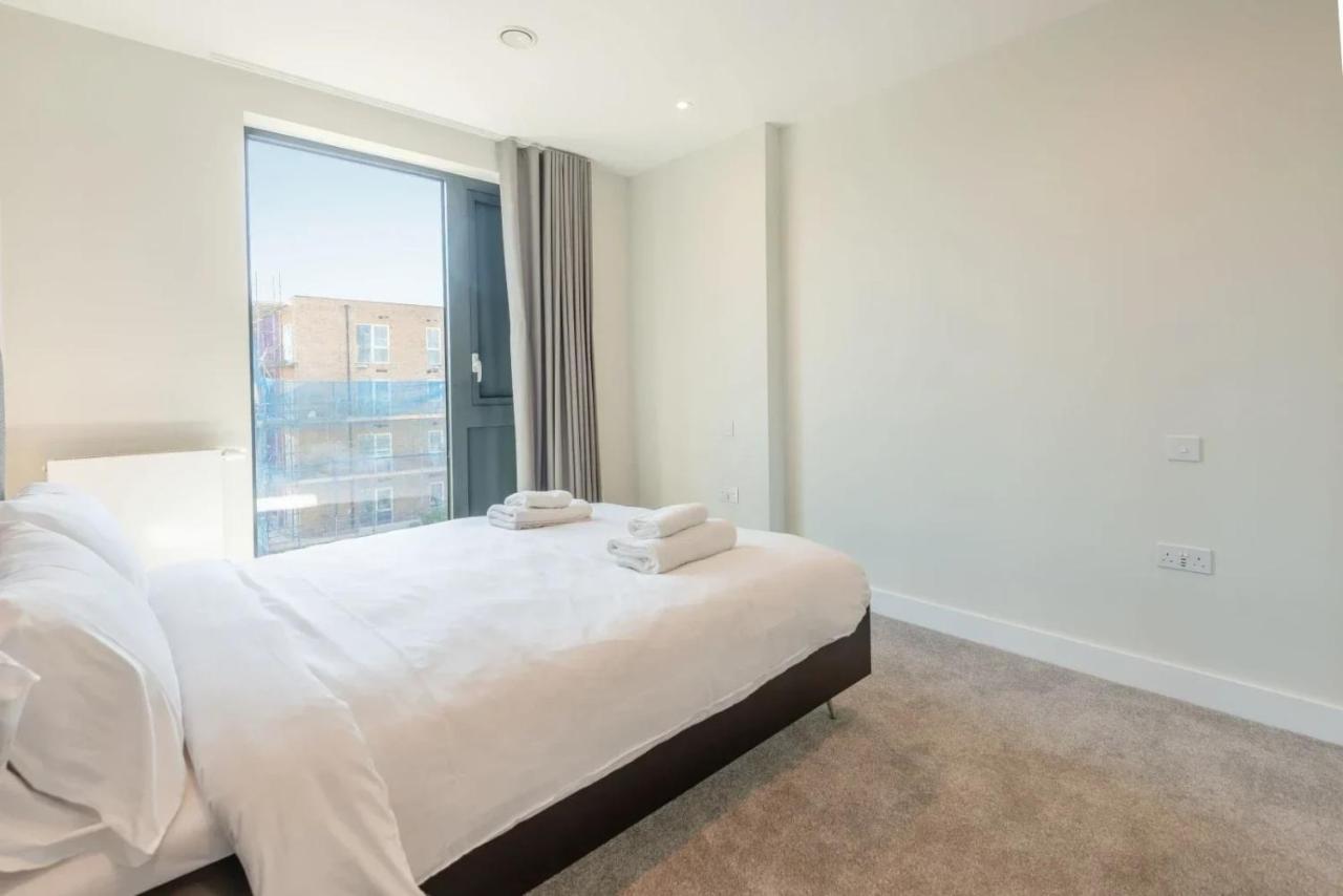 Modern Apartments In Brentford 2 Minutes Walk From Kew Bridge Zewnętrze zdjęcie