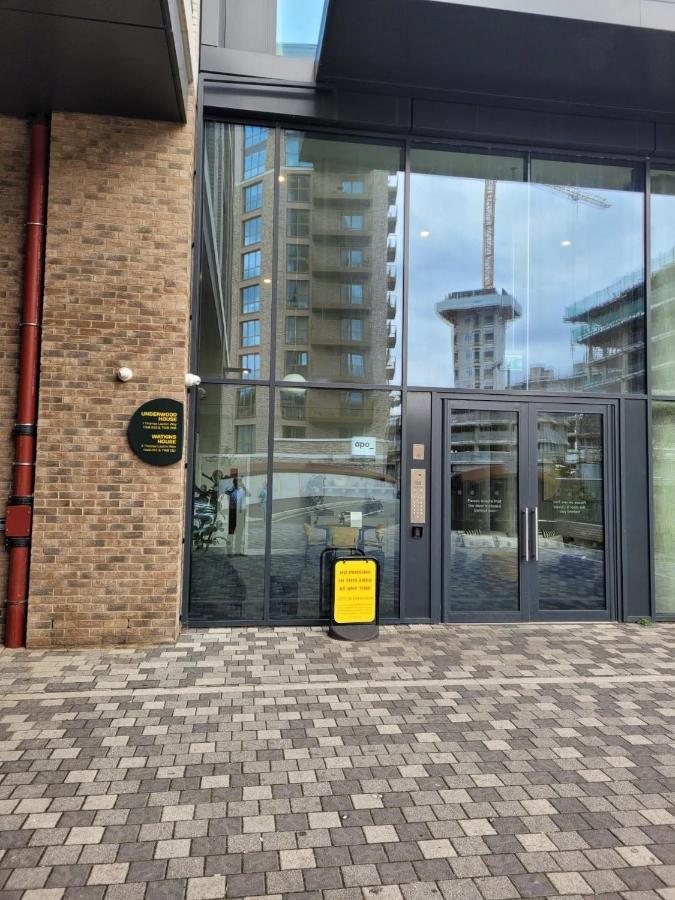 Modern Apartments In Brentford 2 Minutes Walk From Kew Bridge Zewnętrze zdjęcie